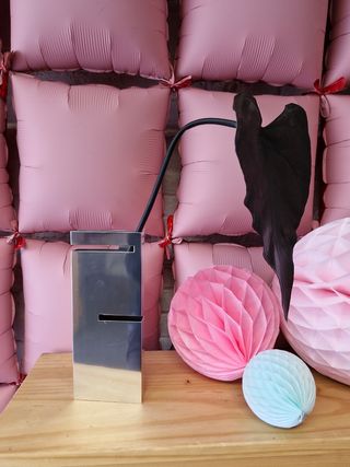 Barcelona. Jarron de vidrio y pie de metal