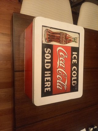 Caja metálica decorativa