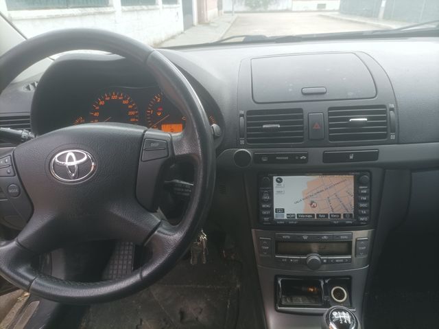 Toyota Avensis 2009