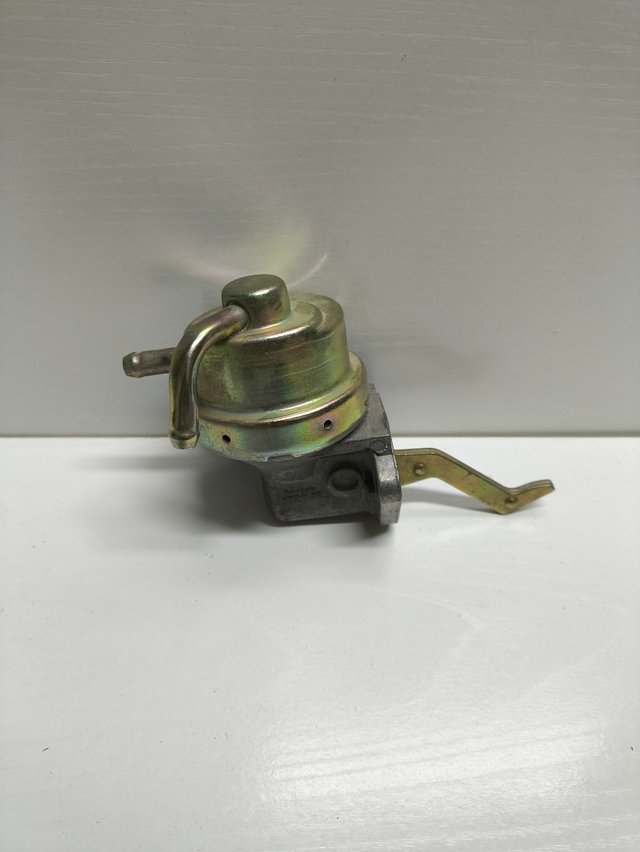 Bomba gasolina Seat 131