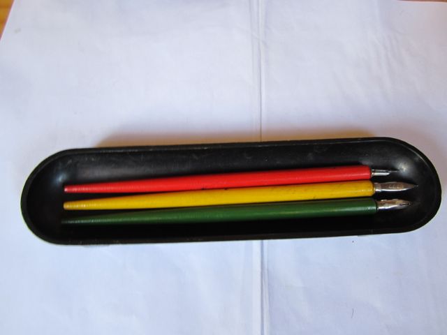 PORTAPLUMINES Y PLUMINES ANTIGUOS