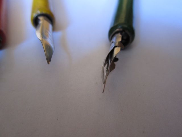 PORTAPLUMINES Y PLUMINES ANTIGUOS