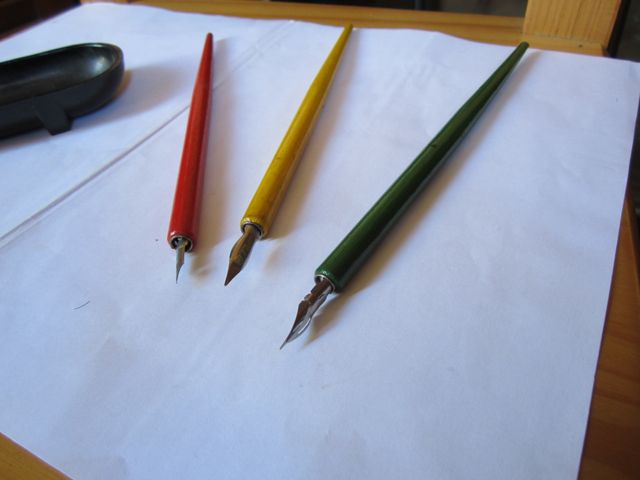 PORTAPLUMINES Y PLUMINES ANTIGUOS