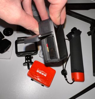 Cámara deportiva: GoPro Hero 7 y accesorios