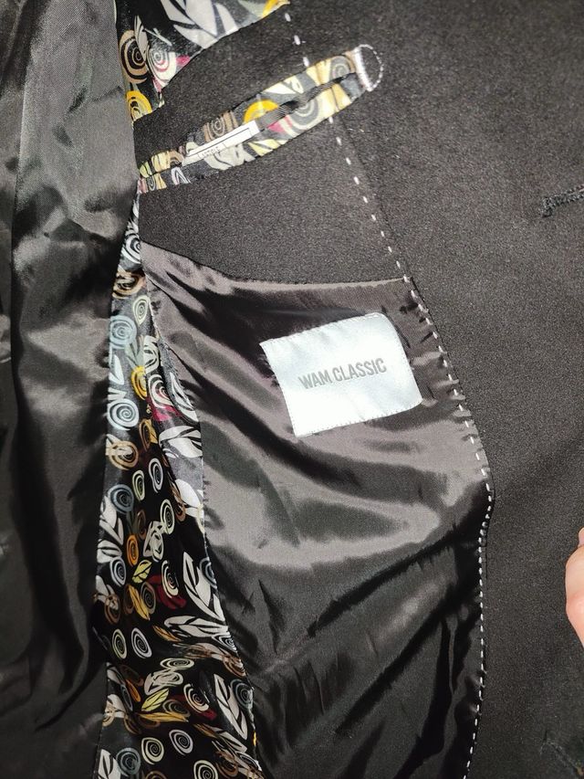 Abrigo Negro de Hombre