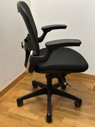 Silla de oficina ergonomica negra