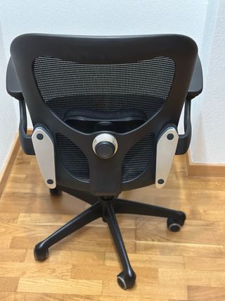Silla de oficina ergonomica negra