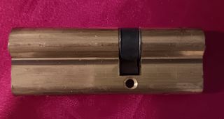 195   CILINDRO EUROPERFIL DE SEGURIDAD AZBE