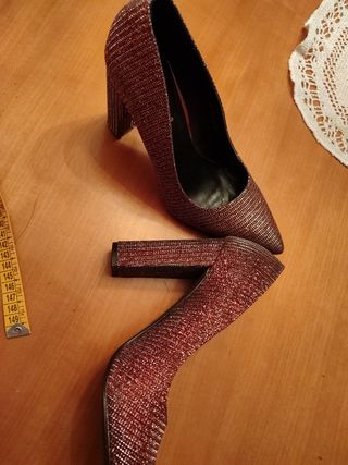 Zapatos brillo de fiesta tulipano oferton 2€