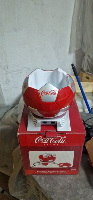 Nevera balón Coca-Cola