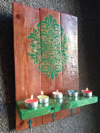 CUADRO ESTANTE CON PERCHAS PARA VELAS-MACETAS