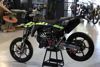 FANTIC XM 50cc 2025 SUPERMOTARD Performance BLACK