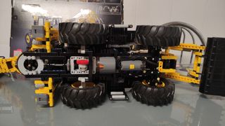 Retroexcavadora tipo Lego