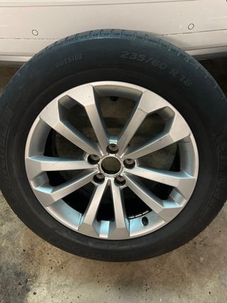 Rueda llanta Audi Q5!