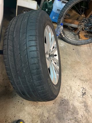 Rueda llanta Audi Q5!