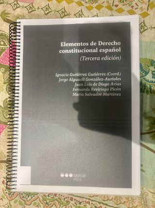 Elementos de derecho constitucional español