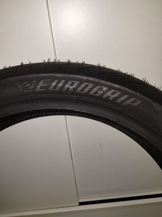 Neumático 130 70 18