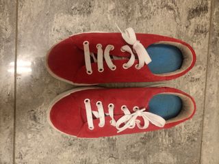 Zapatillas rojas plataforma piel de Serraje mimao