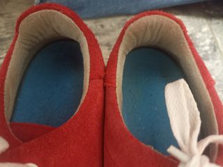 Zapatillas rojas plataforma piel de Serraje mimao