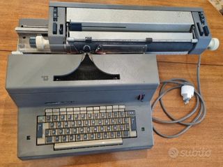 Macchina da scrivere Olivetti tekne 3