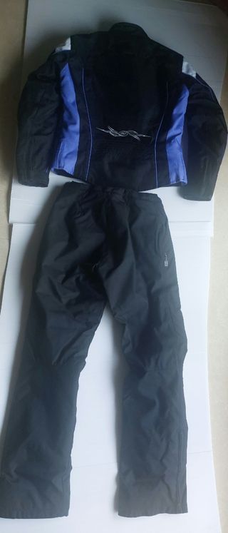 Protección moto mujer