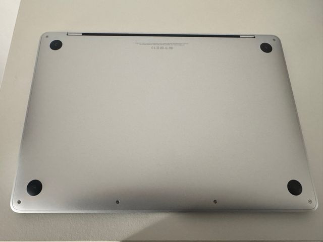 MacBook Pro 13inch 2017 Two Thunderbolt 3 ports