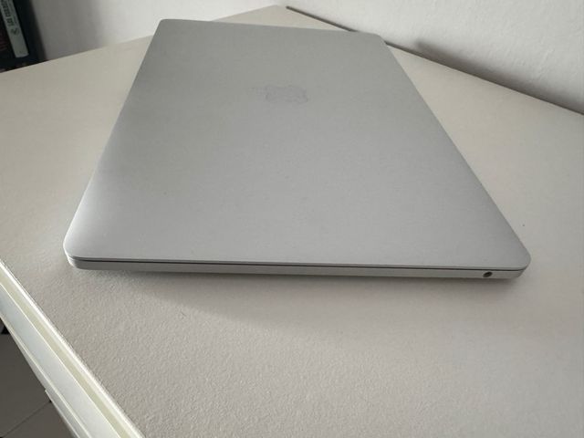 MacBook Pro 13inch 2017 Two Thunderbolt 3 ports