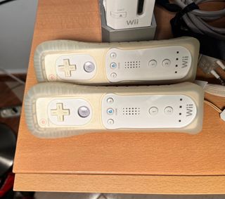 Wii completa y mandos 