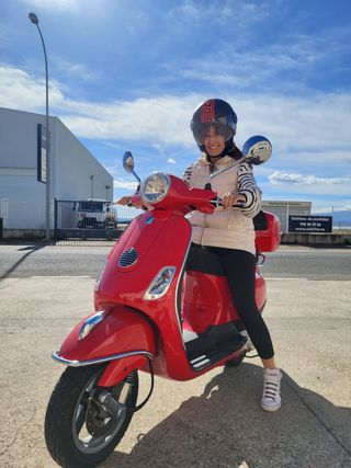 Moto Vespa primavera 50 solo 5.000km