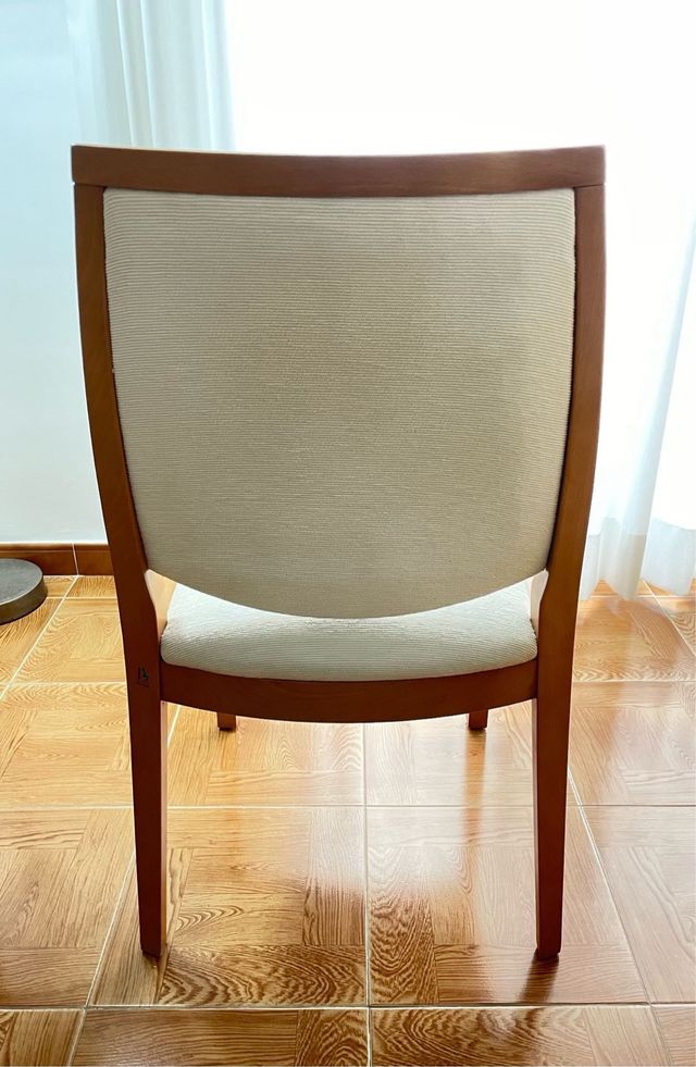 4 sillas y 2 butacas comedor tapizado tela lavable