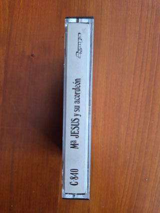 Cinta de casete de María Jesús y su acordeón