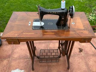Maquina de coser Singer