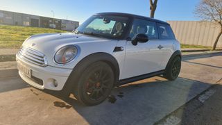 MINI Cooper 120cv 2007 Automatico Black & White