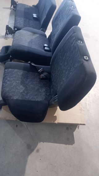 Asientos traseros para Nissan Terrano 2 