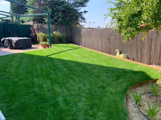 Césped artificial y servicio de jardinería