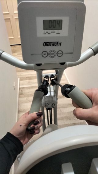 Bicicleta estática digital