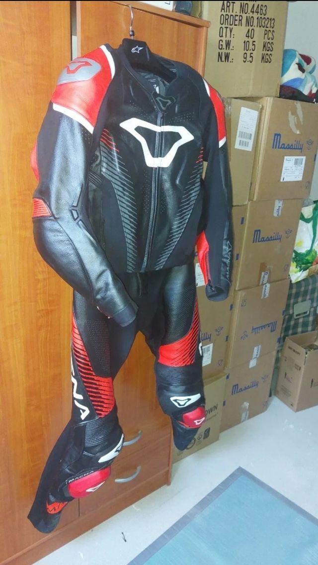 Traje moto MACNA
