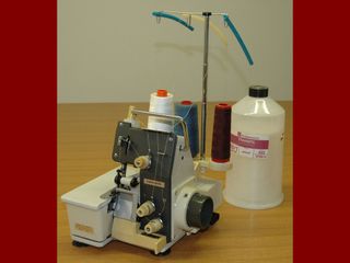 Macchina taglia e cuci Mammylock