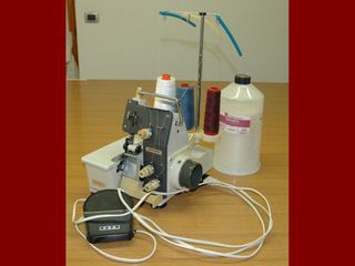 Macchina taglia e cuci Mammylock