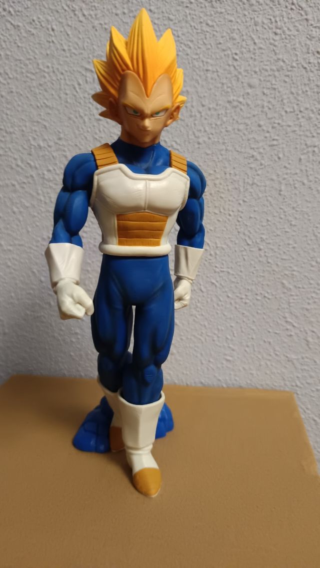 figuras dragon ball vegeta Goku y krilin