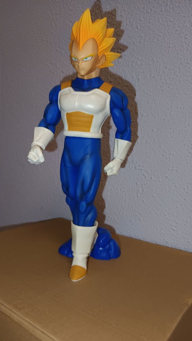 figuras dragon ball vegeta Goku y krilin