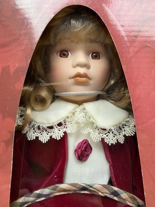 MUÑECA PORCELANA VINTAGE