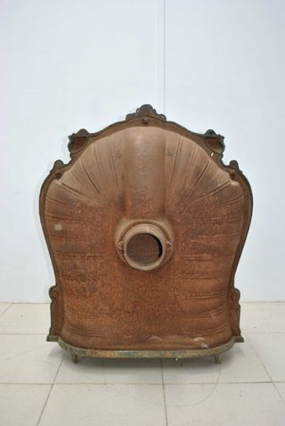 Antigua estufa Salamandra verde