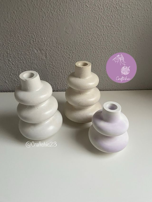 Jarron de cemento blanco