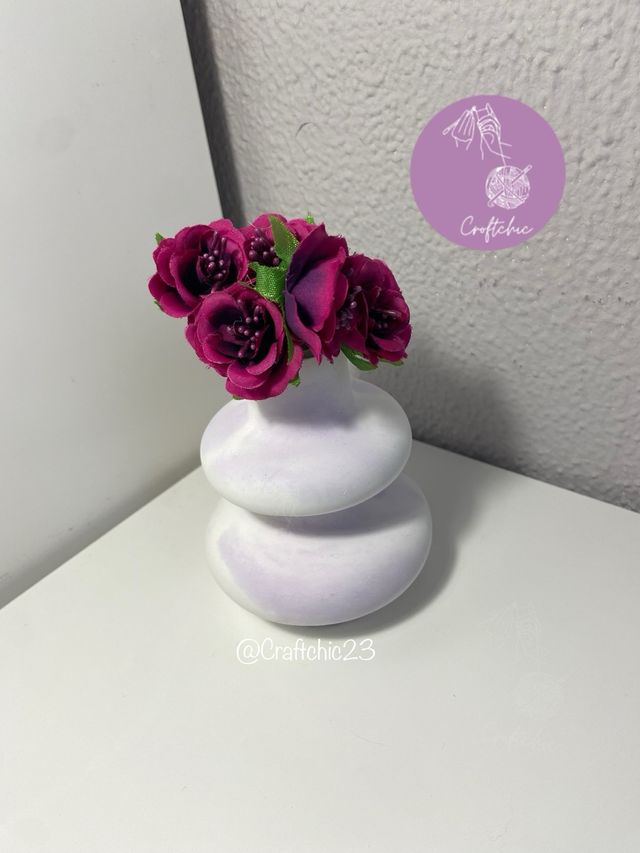 Jarron de cemento blanco