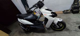 Yamaha jog RR de circuito