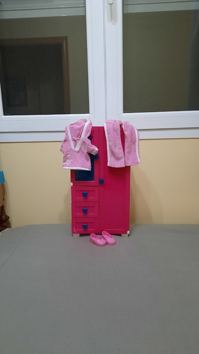 Nancy: guardaroba, tuta e scarpe