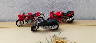 Lotto 3 modellini moto ducati 1:18