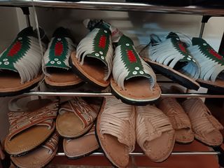 Sandalias- huaraches de piel 