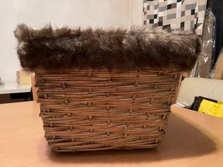 Cesta vimini con pelo